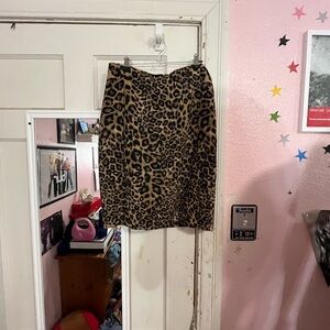White House Black Market Leopard Print Pencil Skirt